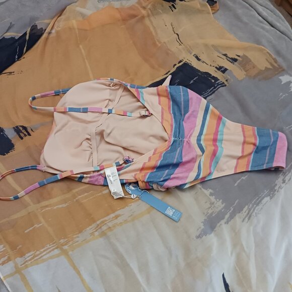 NWT - Cupshe  Bundle - 2 New Swimsuits - Picture 4 of 14